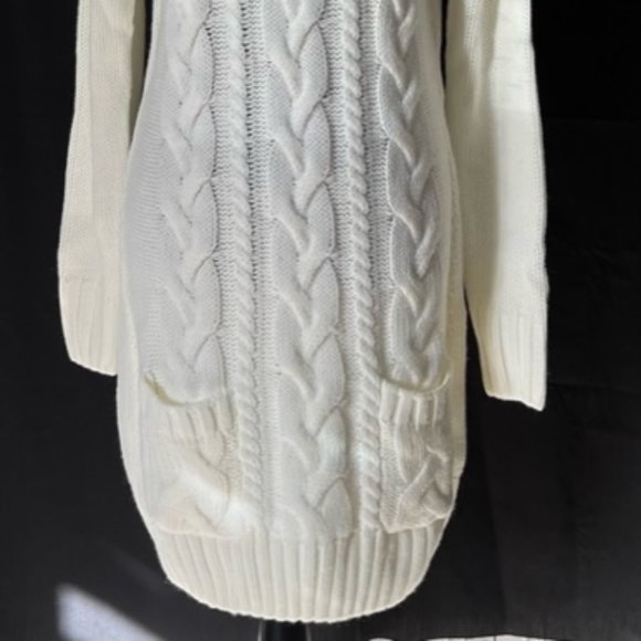 Venus brand, Beautiful Knit Sweater, NWOT! - Picture 2 of 7